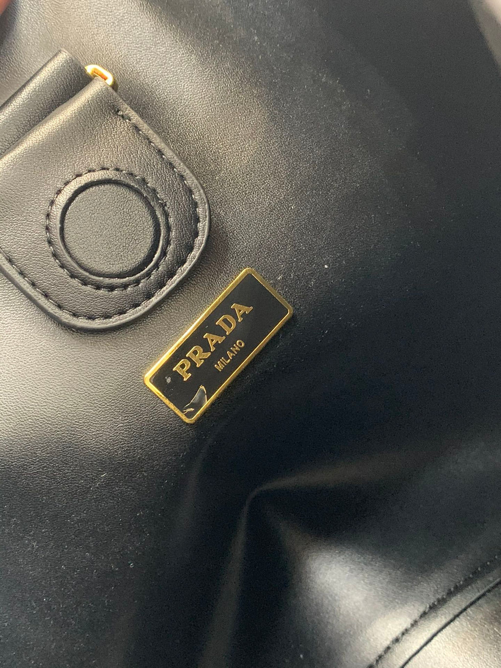 Prada Cleo
